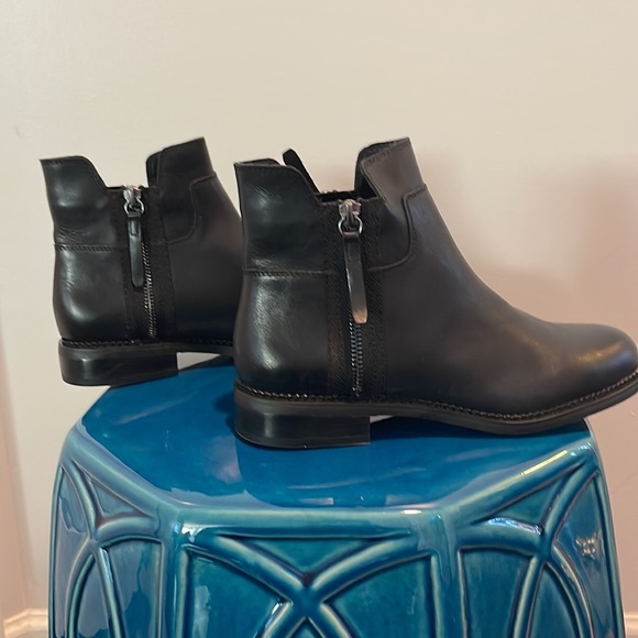 Franco Sarto NWB black leather booties - Picture 6 of 6